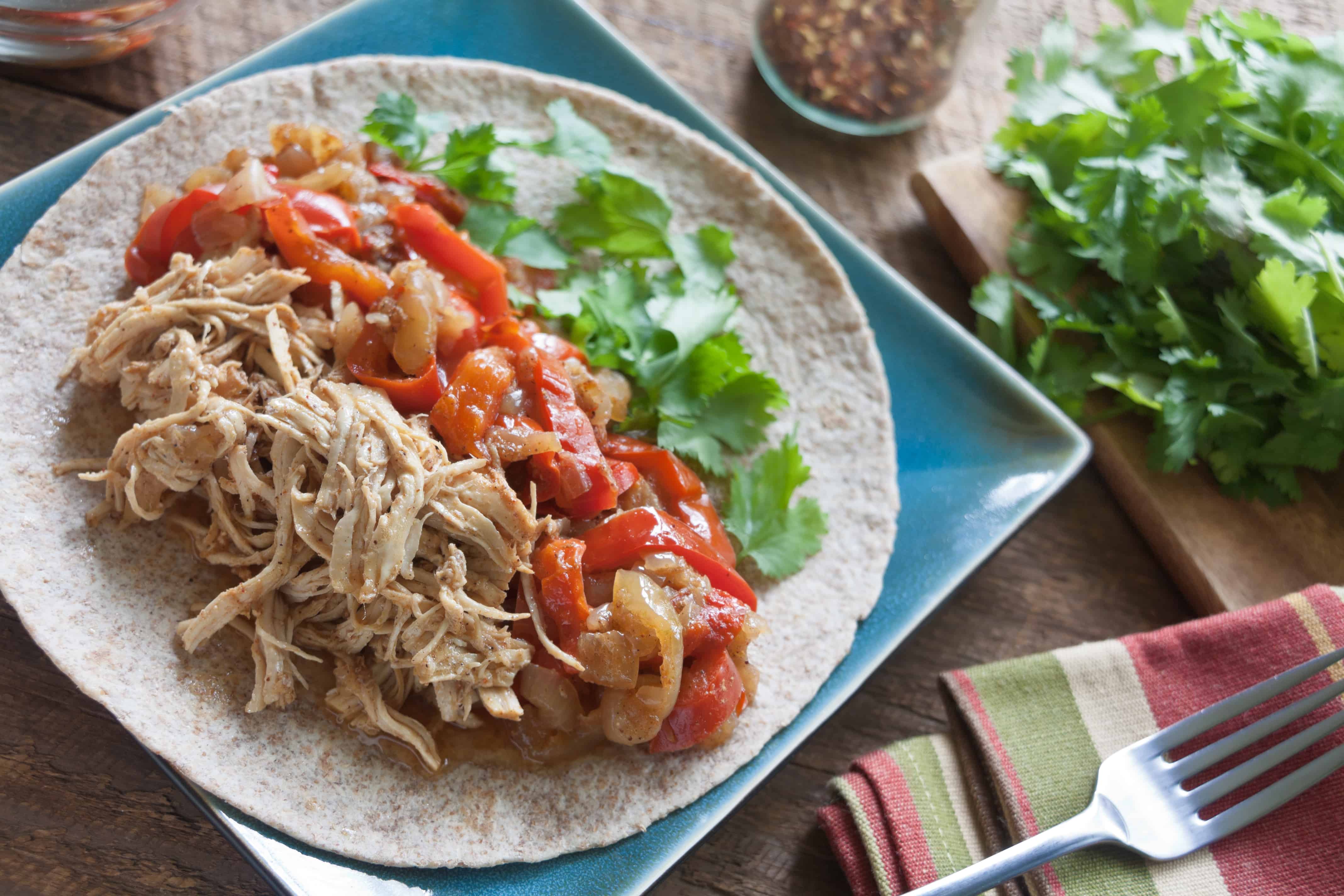 Slow Cooker Chicken Fajitas - Guiding Stars