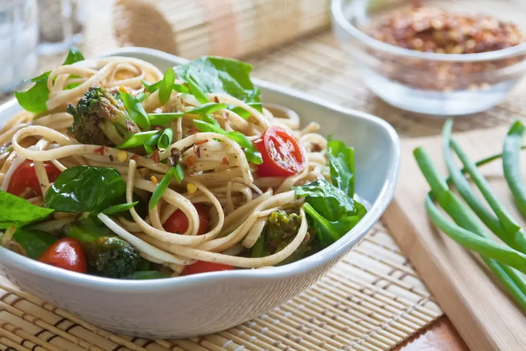 Chinese Noodles With Spring Vegetables