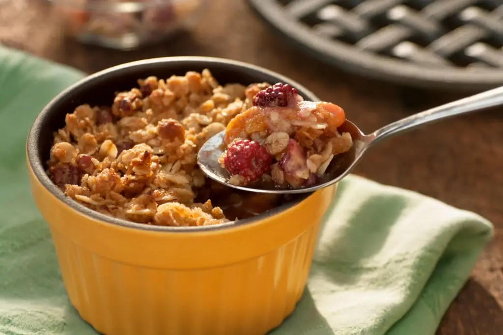 Old-fashioned Fruit Crumble