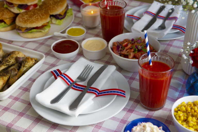us-labor-day-celebration-with-burgers-1024x683 (1)
